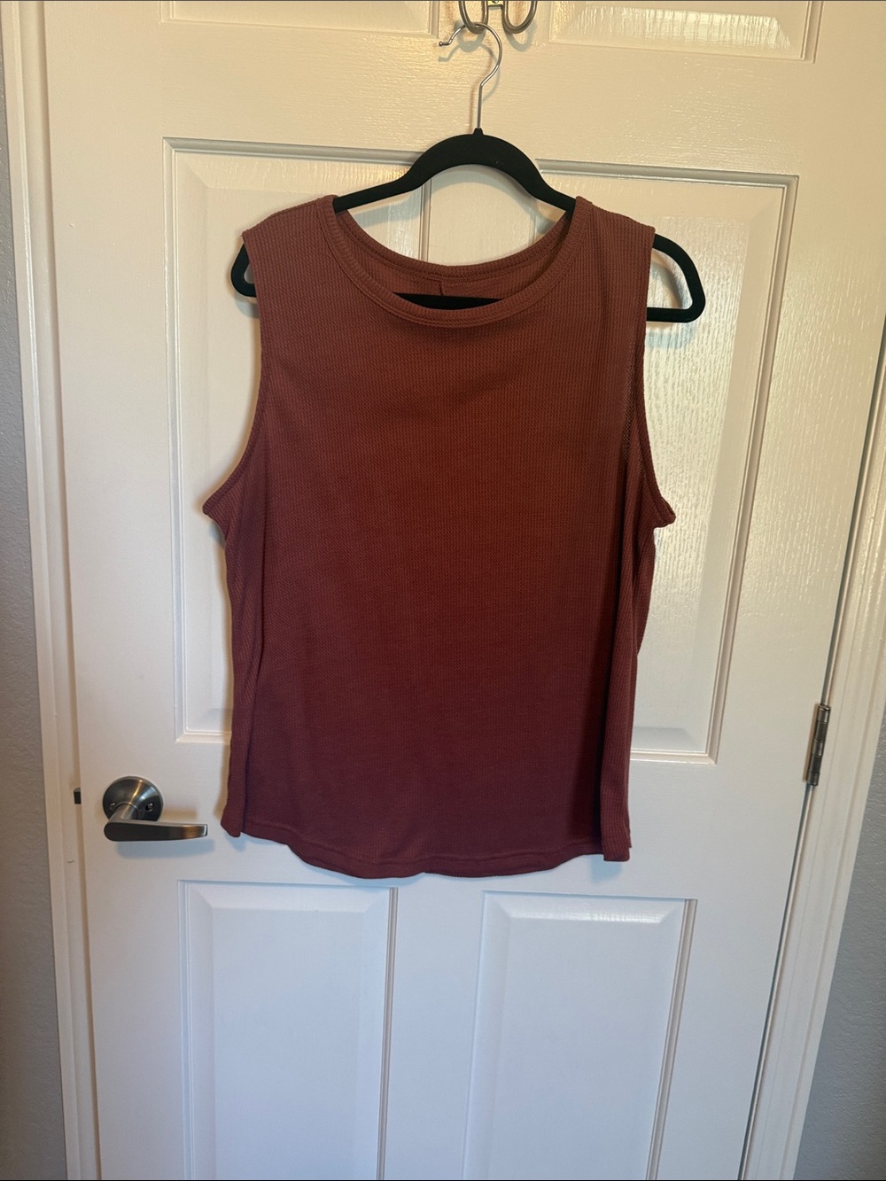 Ribbed Sleeveless Tank Top - Rust